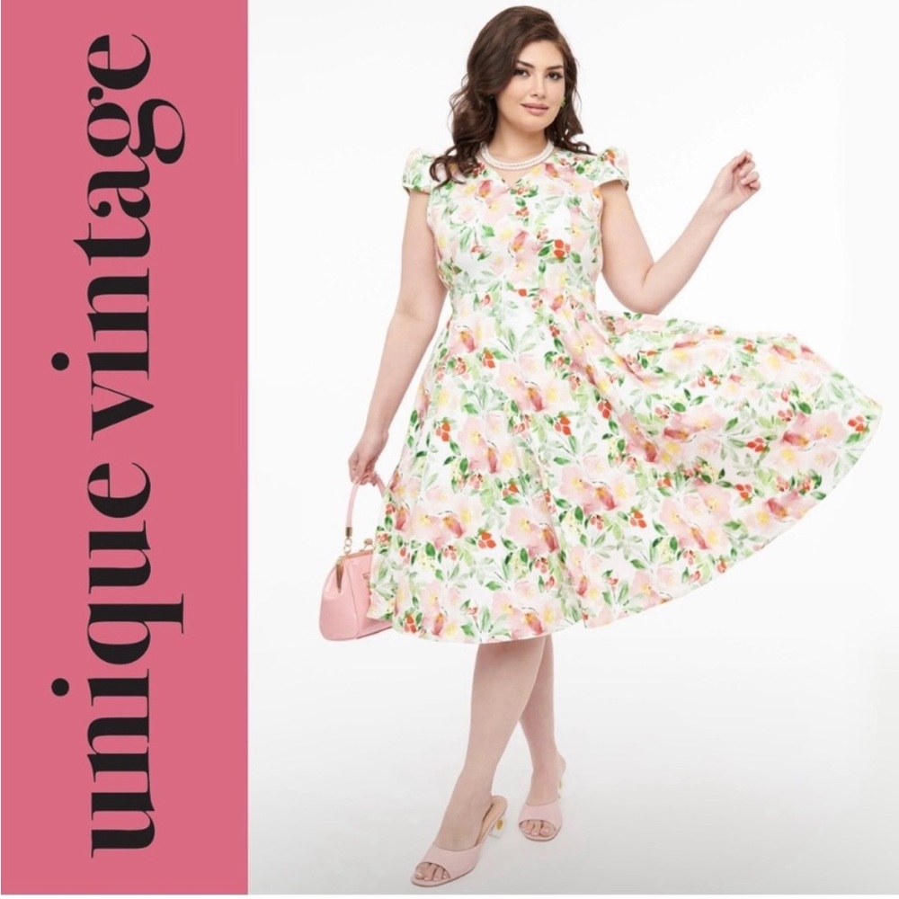 Unique Vintage Floral Cotton Larissa Swing Dress - Pink and Green   Brand New